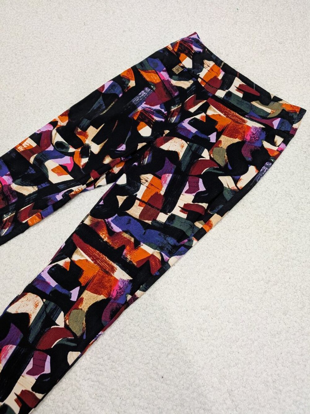 Joseph Ribkoff Abstract Print Pants Size 6 Stretch Slim Leg Pull-On Designer